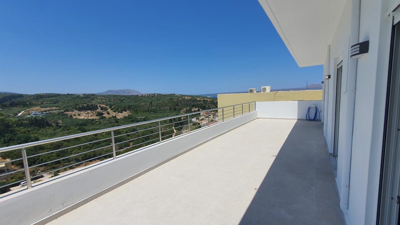 Aspro.Modern apartment for long term rental with shared pool Long term